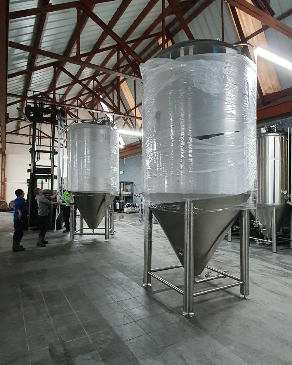 cervecería equipo de elaboración de cerveza tanque de fermentación fermentador tanque brillante
