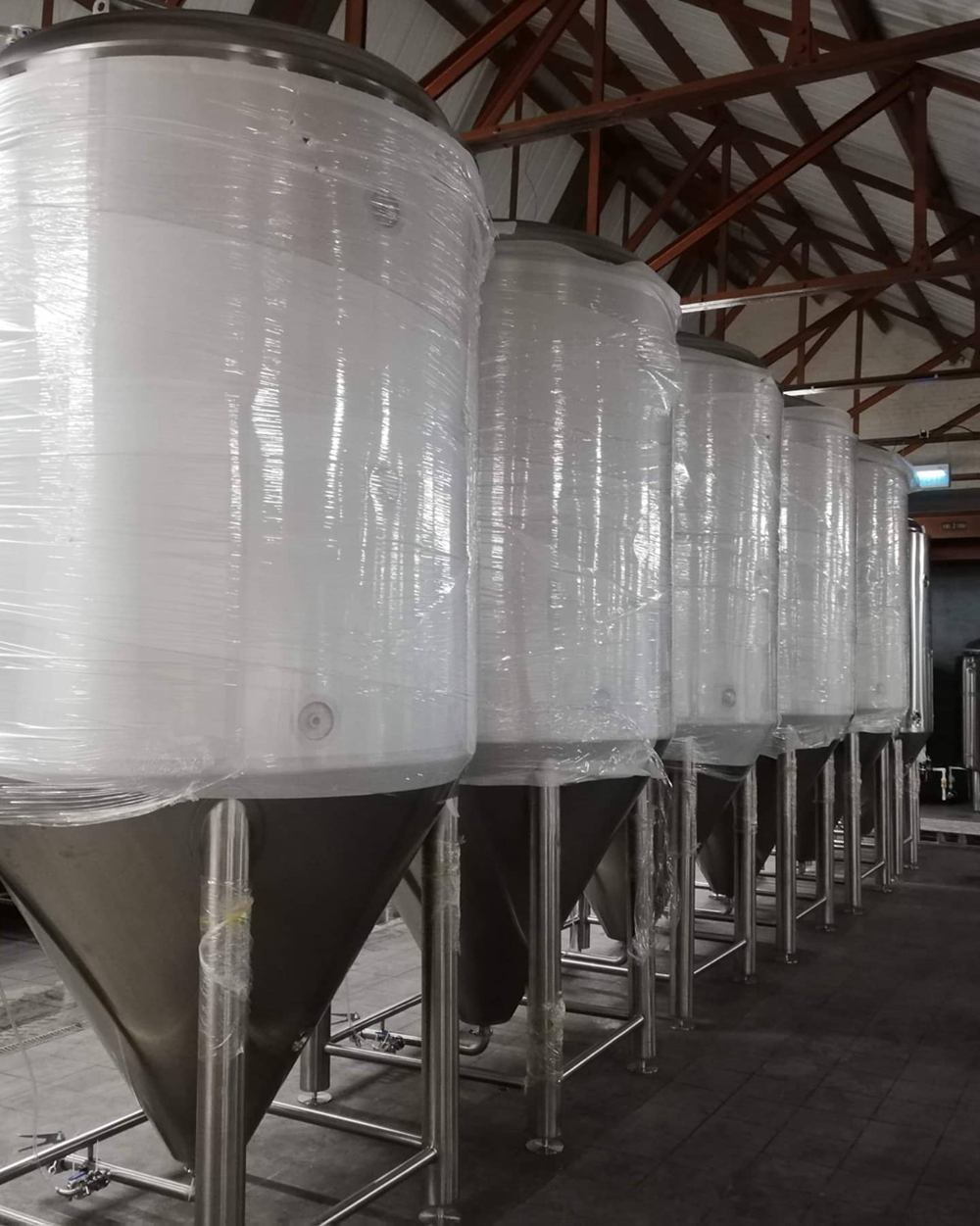 cervecería equipo de elaboración de cerveza tanque de fermentación fermentador tanque brillante