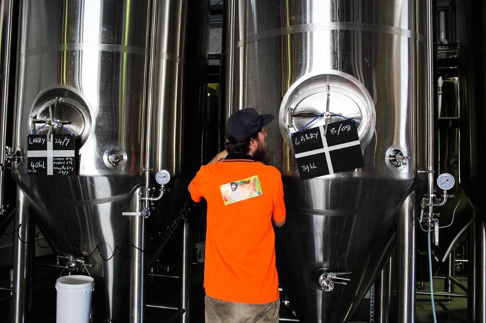 Équipement de brasserie, fermenteur de bière, cuve de fermentation de bière, système de microbrasserie, brasserie en Australie