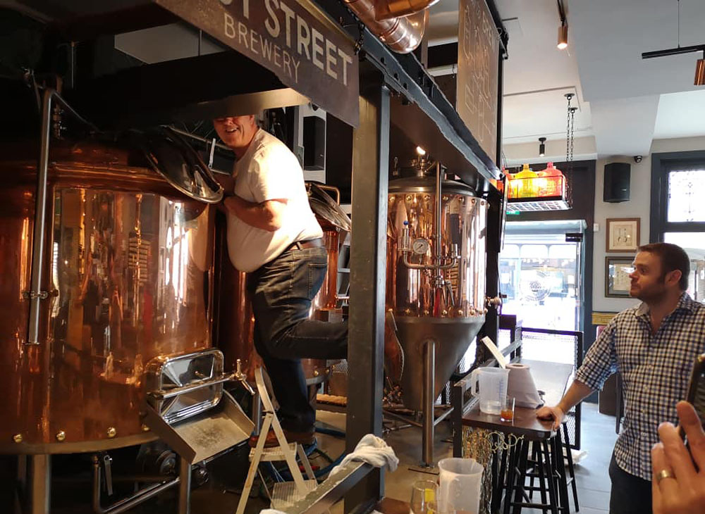 Équipement de brasserie en cuivre, fermenteur de bière en cuivre, cuve de fermentation de bière conique