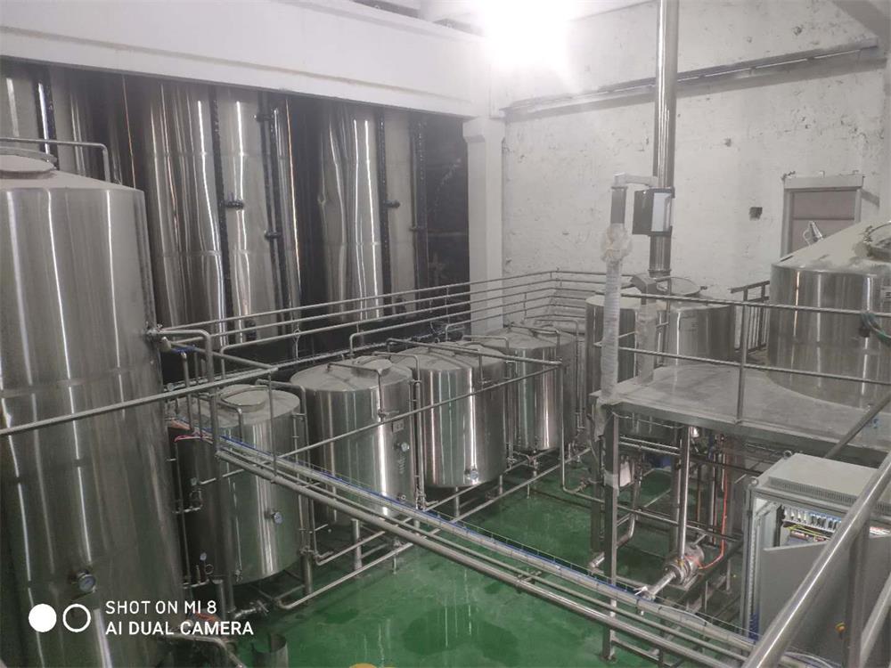 販売のための醸造所のビール醸造設備、円錐形のステンレス鋼ビール発酵槽、販売のための商業的な醸造設備、醸造の開始方法、醸造設備のコスト、ビールタンク、ビール瓶詰め機、工業用醸造設備