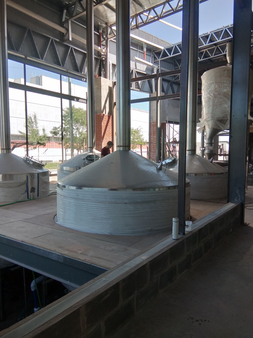 equipo de cervecería, fermentador de cerveza, tanque de fermentación de cerveza, sistema de microcervecería, pistola de lúpulo, cervecería en argentina