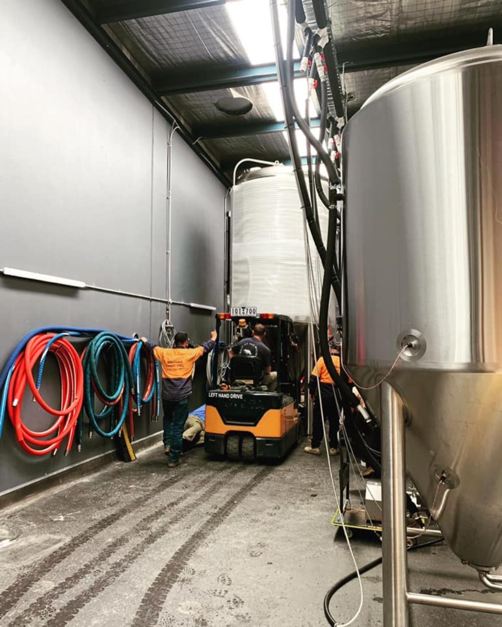 Équipement de brasserie, fermenteur de bière, cuve de fermentation de bière, système de microbrasserie, brasserie en Australie, brasserie à deux navires, brassage de bière Tiantai,