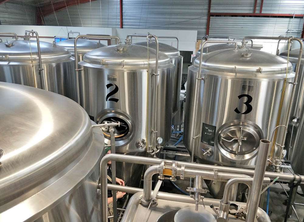 Equipo de cervecería en venta, Equipo de cerveza, Fabricantes de sistemas de elaboración de cerveza, Tanques de fermentación, Fermentadores cónicos, Tanque de cerveza brillante, Sistema de cervecería, Tanque de fermentación, Fermentadores, Costo del equipo de cervecería, Equipo de cervecería en venta