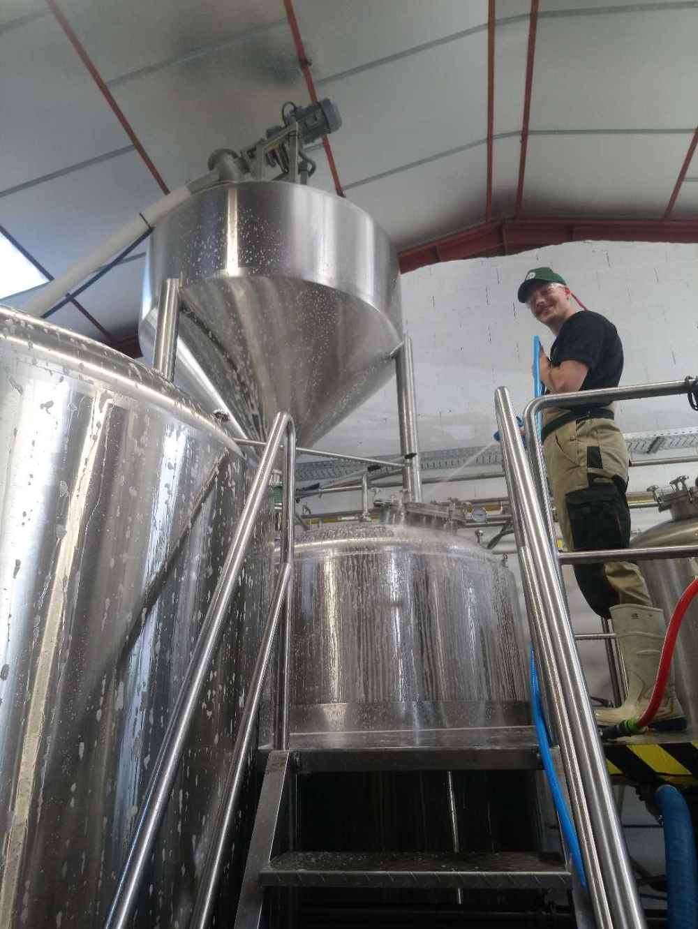Equipo de cervecería en venta, Equipo de cerveza, Fabricantes de sistemas de elaboración de cerveza, Tanques de fermentación, Fermentadores cónicos, Tanque de cerveza brillante, Sistema de cervecería, Tanque de fermentación, Fermentadores, Costo del equipo de cervecería, Equipo de cervecería en venta