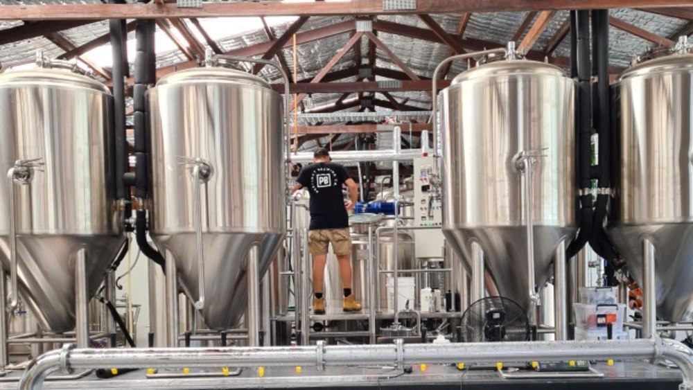 Équipements de brassage de bière de brasserie, fermenteur de bière conique en acier inoxydable, équipements de brasserie commerciale à vendre, comment démarrer une brasserie, coût de l'équipement de brasserie, réservoir de bière, machine d'embouteillage de bière