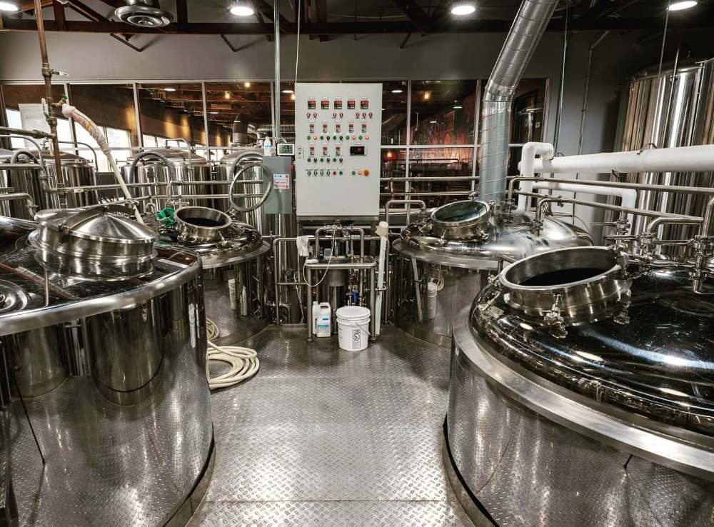醸造所のビール醸造設備、円錐形のステンレス鋼ビール発酵槽、販売のための商業醸造設備、醸造所の開始方法、醸造設備のコスト、ビールタンク、ビール瓶詰め機、ビールケギングマシン、ビール缶詰機、販売のためのクラフトビール醸造システム、醸造所タンク、ビール醸造設備、醸造所USA