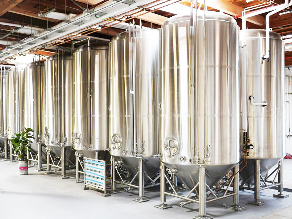 <b>Kombucha breweries are comprised brewing equipment</b>