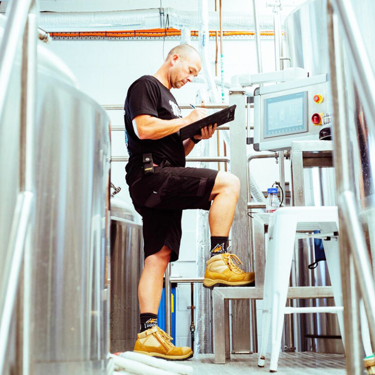 Ten-Toes-2500L-beer-equipment-4