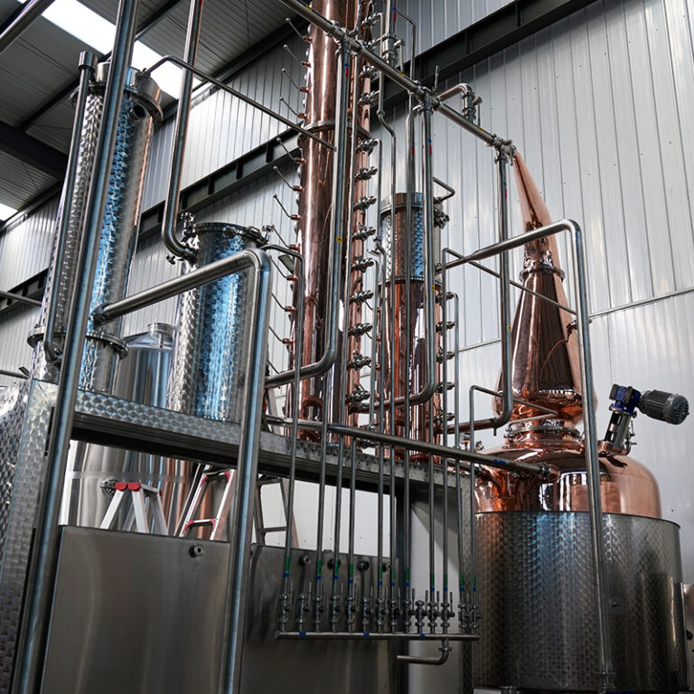 Trackside-Distillery-2000L-distillation-equipment-2
