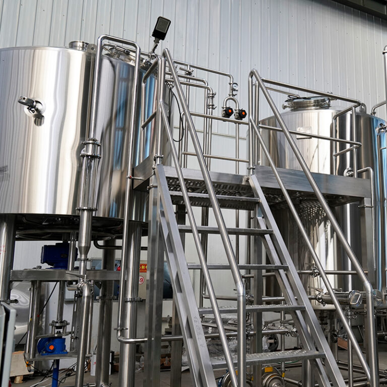 Trackside-Distillery-2000L-distillation-equipment-3