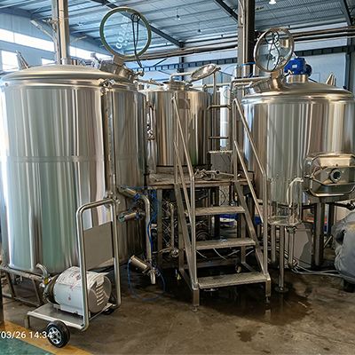 Colab-Brewing-1000L-Equipo-Cerveza-1