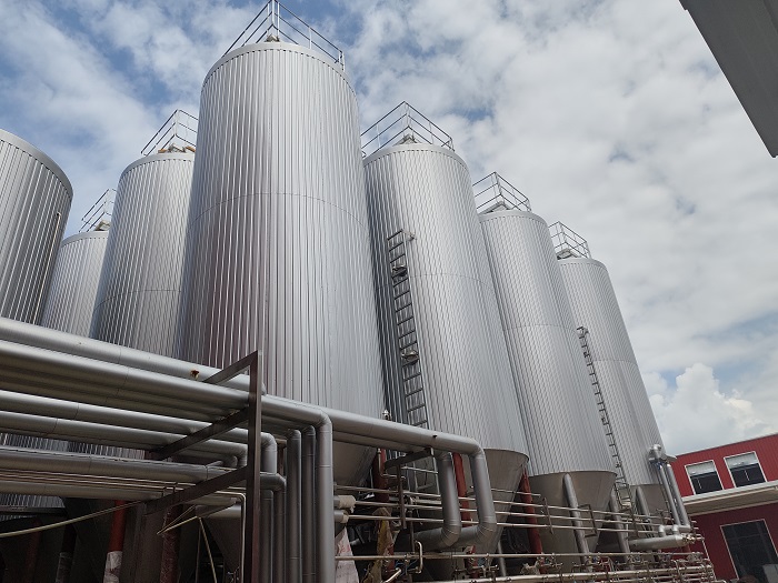 Tiantai outdoor beer fermenter2.JPG